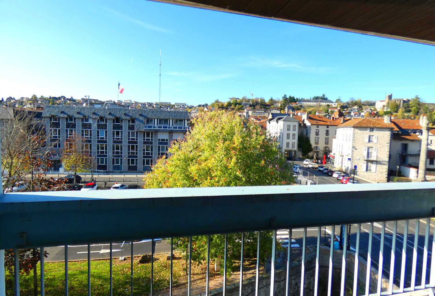 T3 ASCENSEUR 3 BALCONS PARKING — photo 1