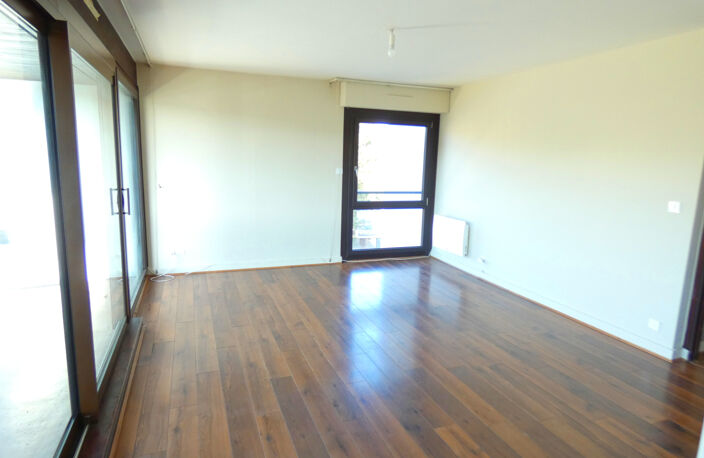 T3 ASCENSEUR 3 BALCONS PARKING — photo 3