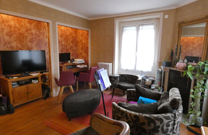 AURILLAC BELLE ET GRANDE MAISON 191 M2 — photo 5