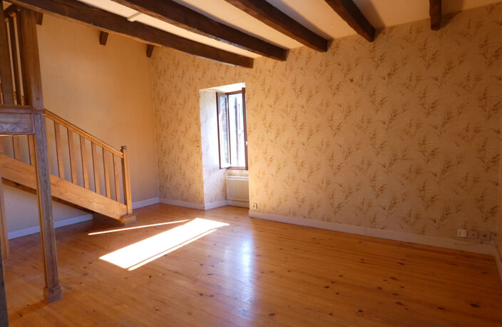 MAISON AUVERGNATE EN PIERRE — photo 4