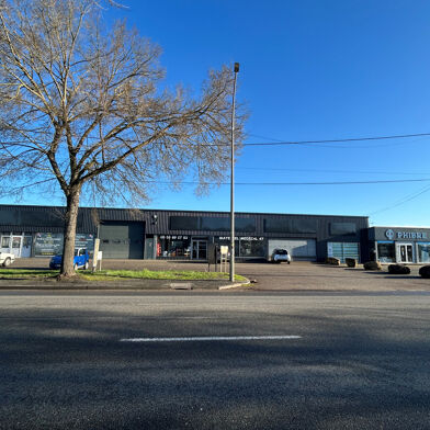 Commerce  1620000 €