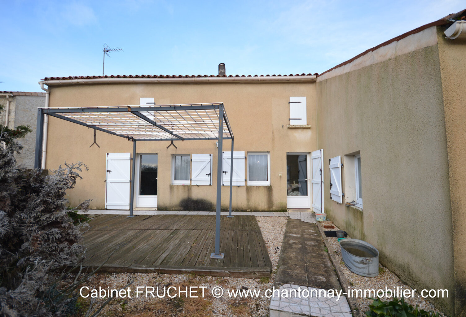 Maison ancienne aux beaux volumes — photo 1