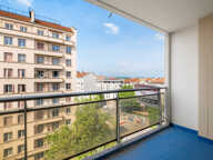 T4 de 96 m2, Charpennes en étage élevé avec vue dégagée — photo 2