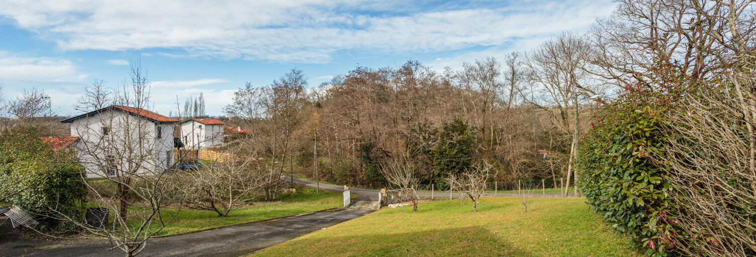 Terrain  877 m² à vendre à Villefranque (64990)