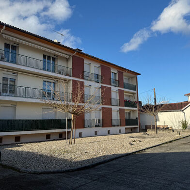 Appartement 3 pièces 144000 €