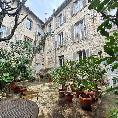 Appartement 3 pièces 965 €