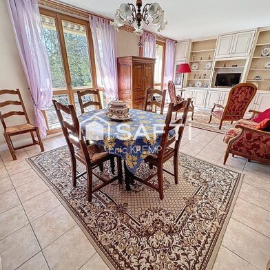 Appartement 5 pièces 239000 €