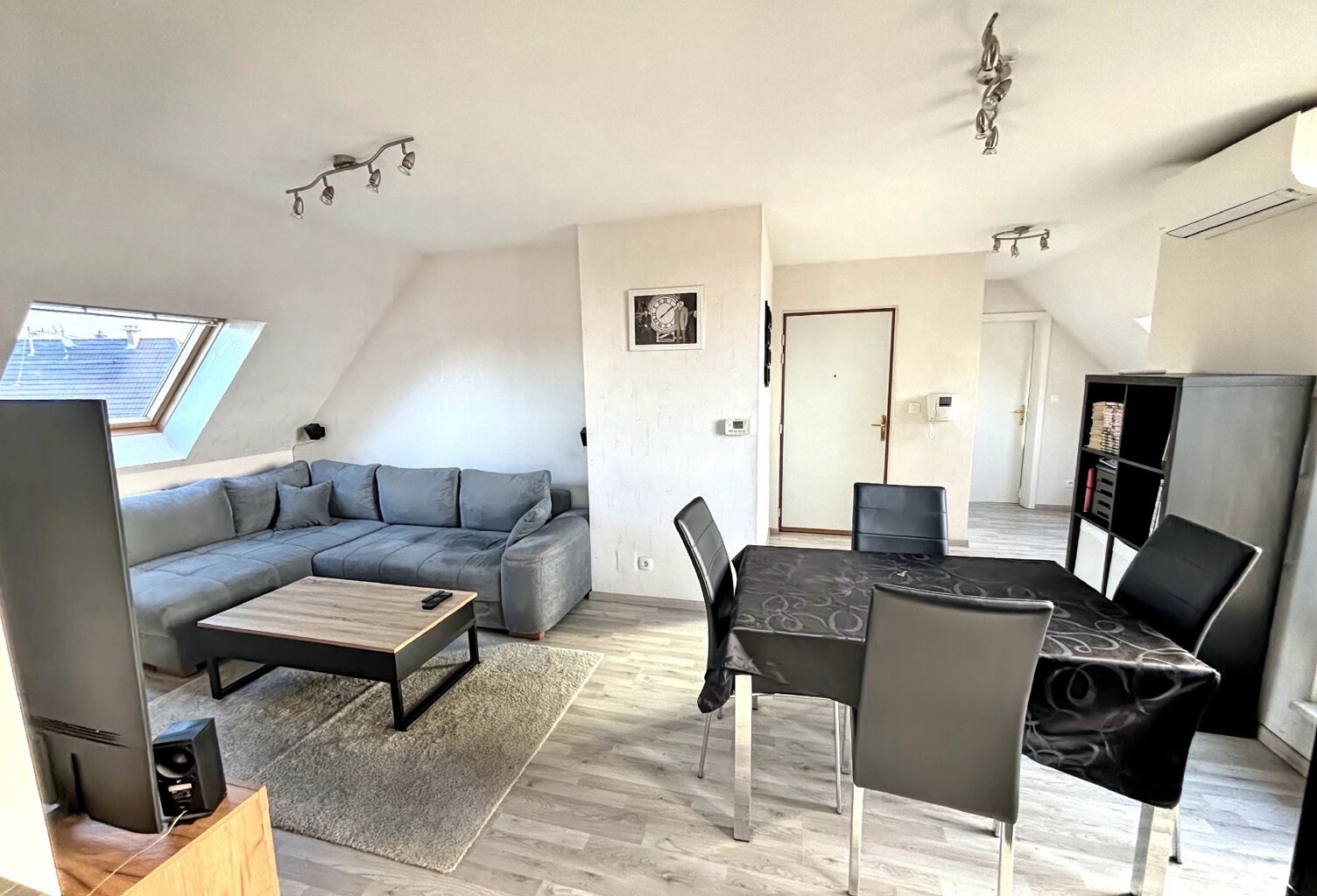 A TRUCHTERSHEIM 2 P de 46 M2 SIS AU DERNIER ETAGE — photo 1
