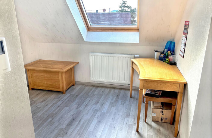 A TRUCHTERSHEIM 2 P de 46 M2 SIS AU DERNIER ETAGE — photo 4