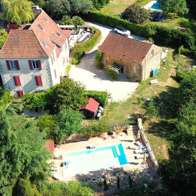 Maison 14 pièces 540000 €