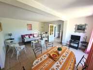 PIGNANS - MAISON TRADITIONNELLE DE 225M2 COMPOSEE DE 3 APPARTEMENTS, PISCINE, TERRAIN DE 4556M2 — photo 4