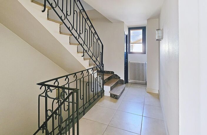 Une maison où tout est prêt pour écrire votre nouvelle histoire. — photo 3