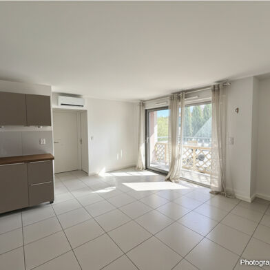 Appartement 3 pièces 275000 €