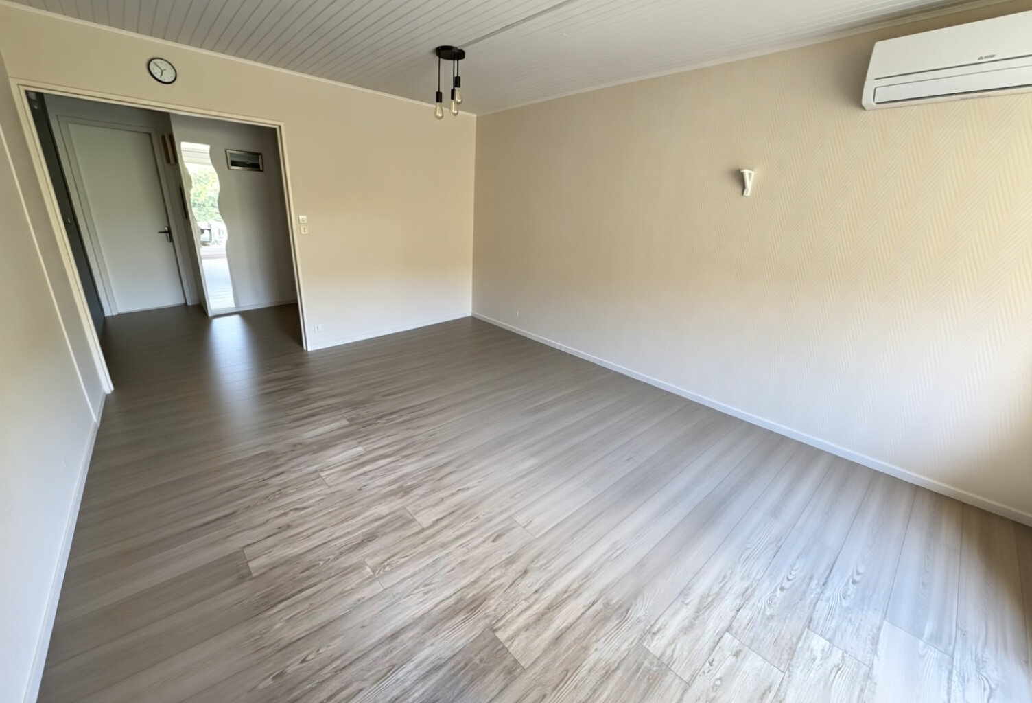 APPARTEMENT DE TYPE 4 EN REZ-DE-JARDIN — photo 1
