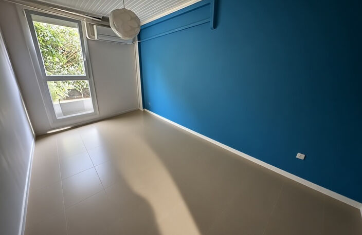 APPARTEMENT DE TYPE 4 EN REZ-DE-JARDIN — photo 2