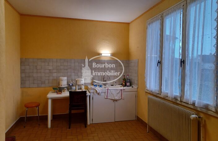 Vente maison 5 pièces 82 m² Gueugnon (71130) — photo 3