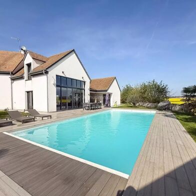 Maison 11 pièces 949000 €