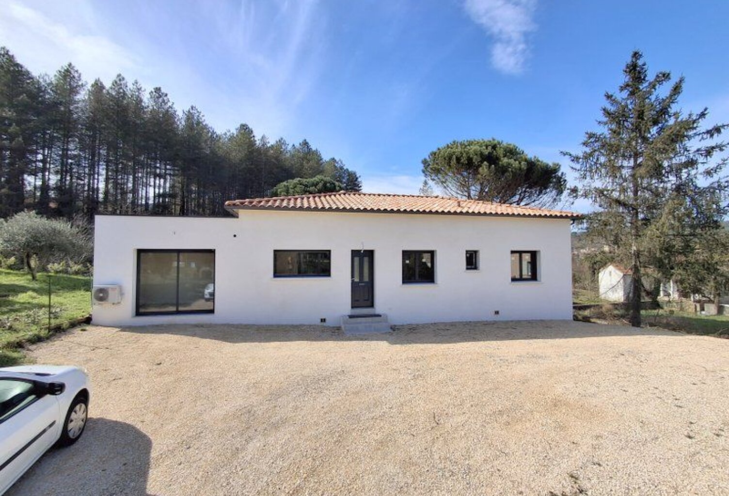 Maison VILLA NEUVE — photo 1