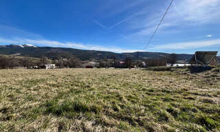 Terrain  8188 m² à vendre à L'Épine (05700)