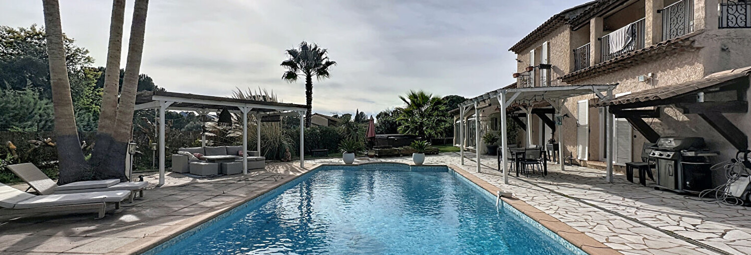 Maison 6 Pièces 186 m² à vendre à Roquebrune-sur-Argens (83520)