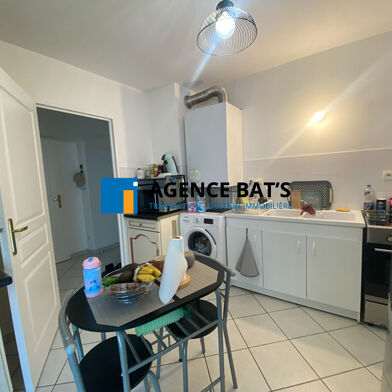 Appartement 3 pièces 590 €