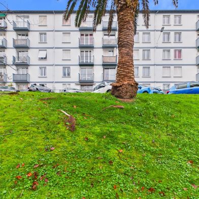 Appartement 4 pièces 215000 €