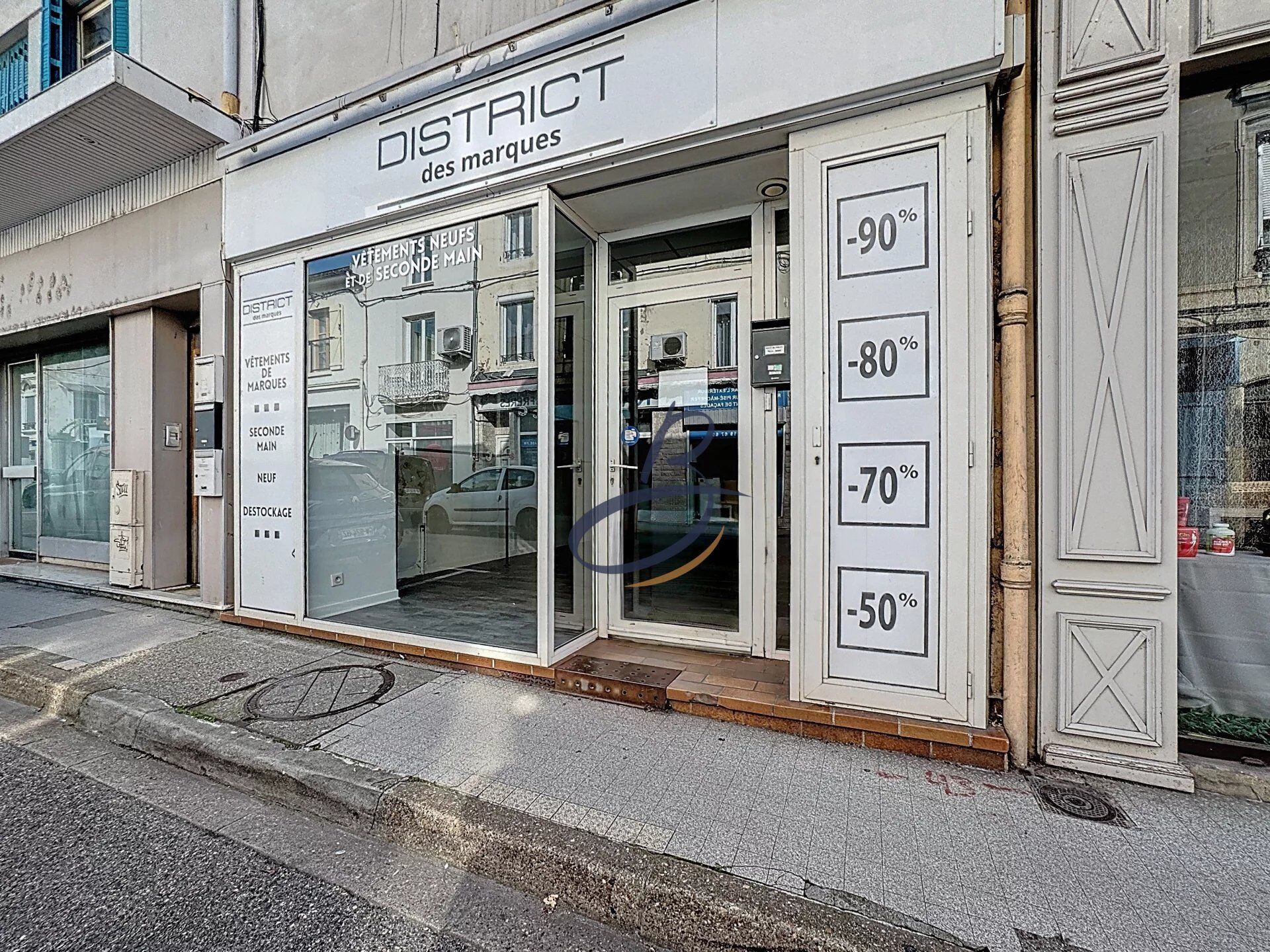 Local commercial 2 pièces 70 m² · à Bourgoin-Jallieu · 70 m² · 110 000 €