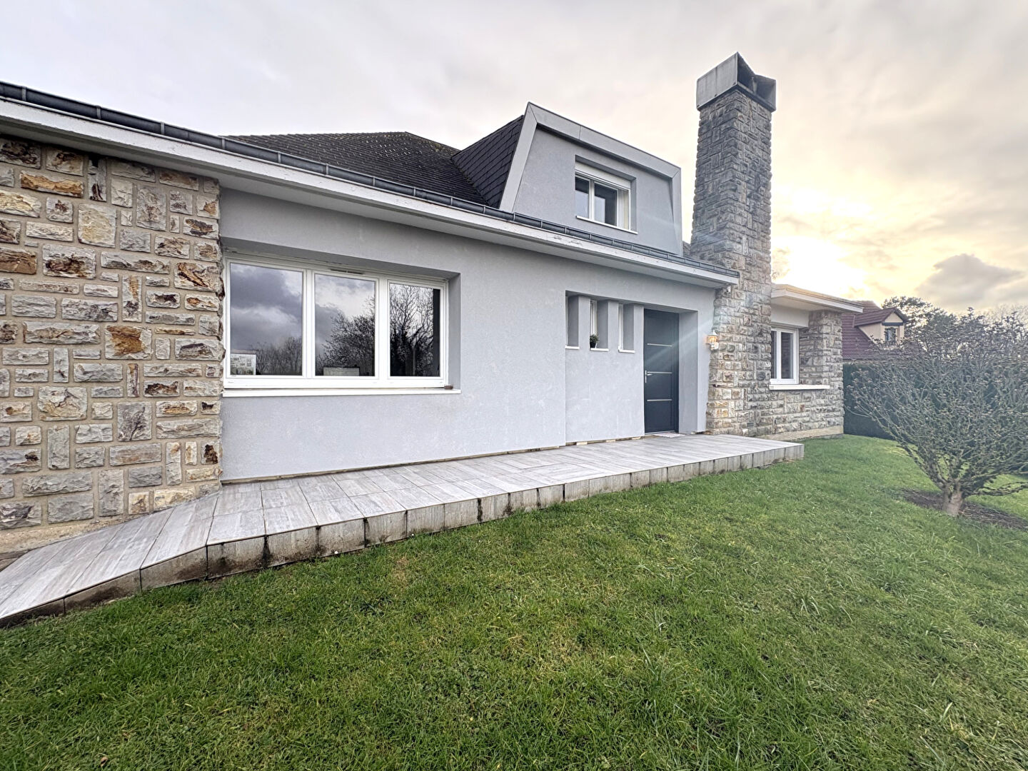 Villa / Maison  T6 à vendre Aiglemont 08090