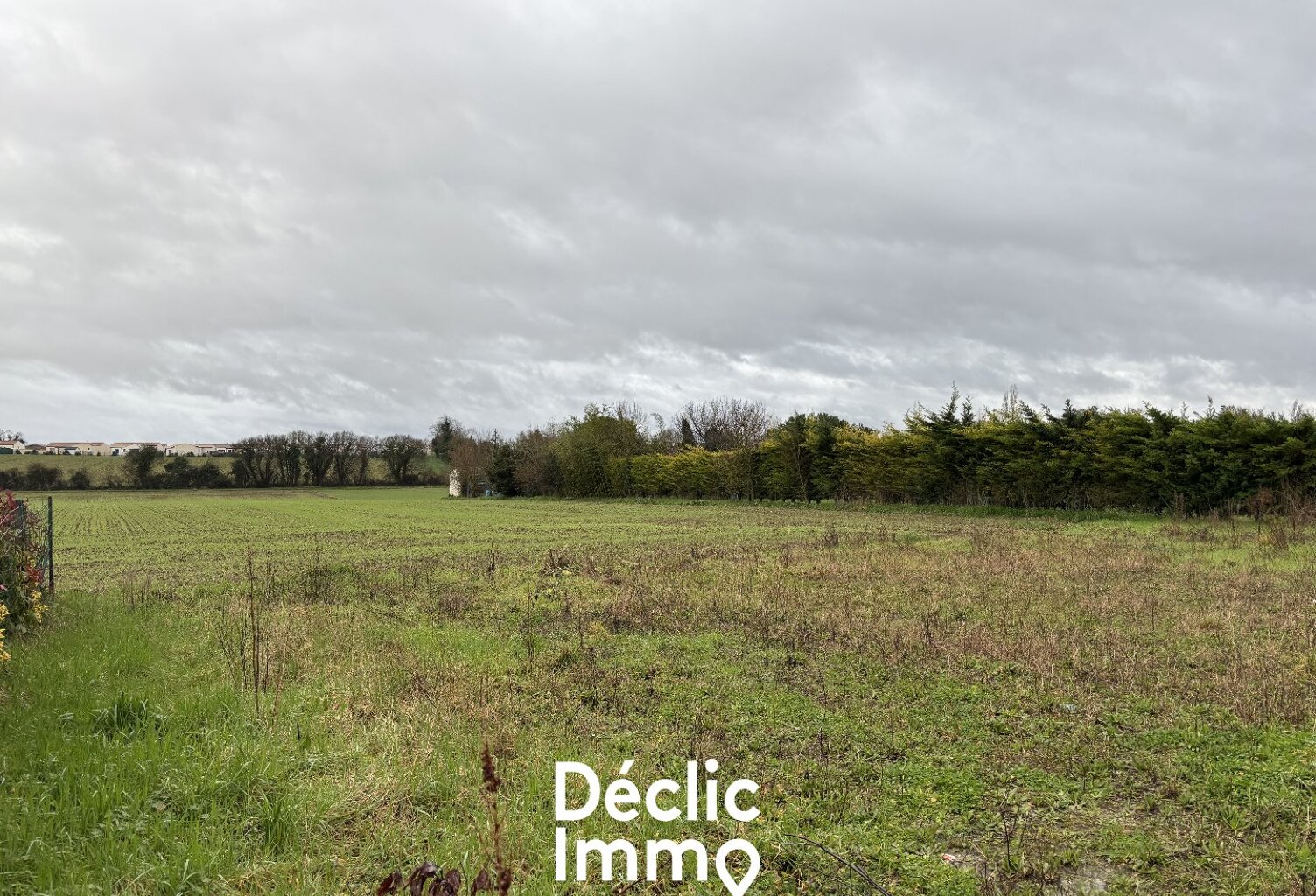 Ardillières - Terrain construcible - 640 m2 — photo 1