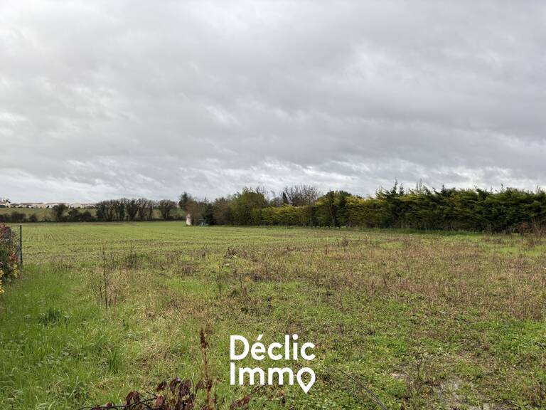 Ardillières - Terrain construcible - 640 m2 — photo 1