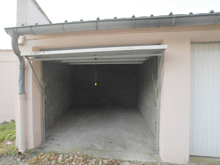 garage SAINT SYMPHORIEN D'OZON — photo 1