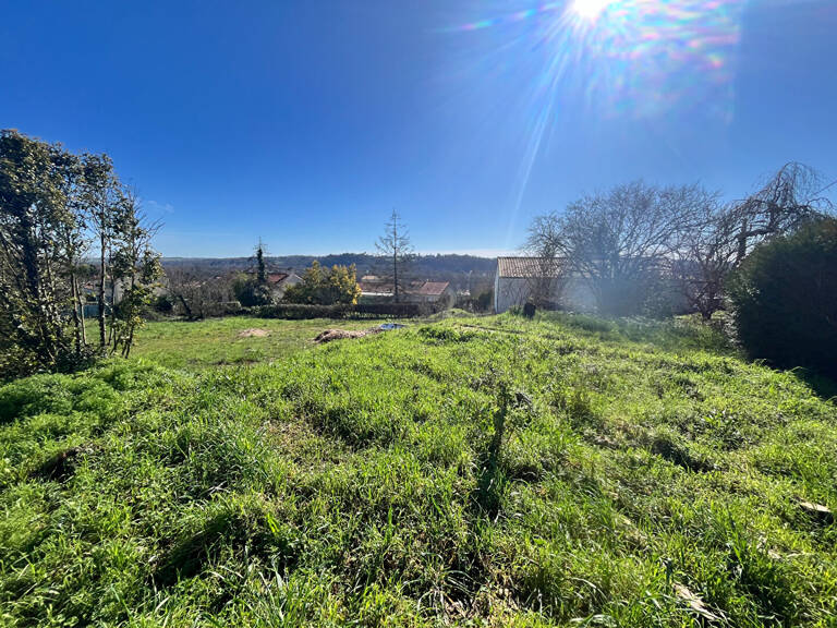 terrain 480 m² plein bourg de OUDON — photo 1