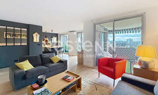 Appartement 5 Pièces 106 m² à vendre à Bron (69500)