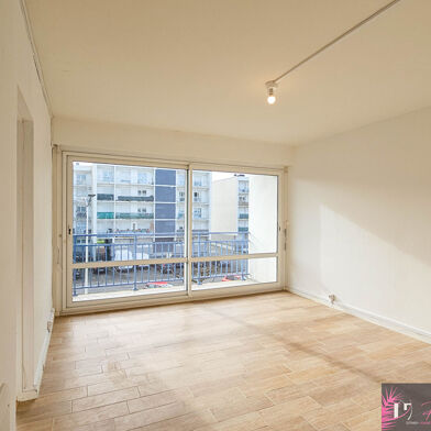 Appartement 3 pièces 630 €