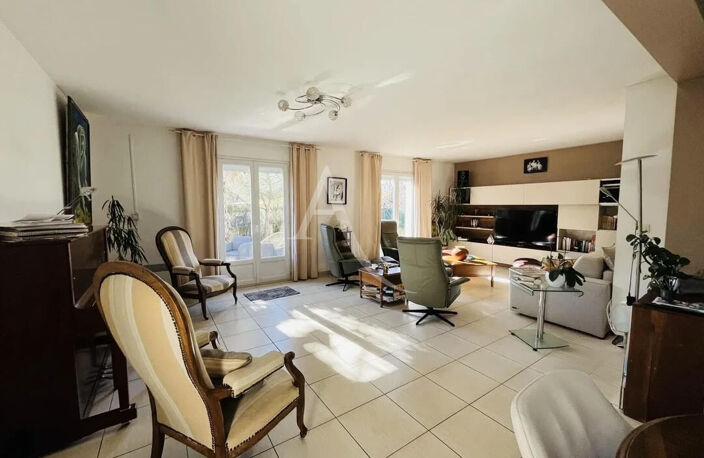 Villa 6 pièces,  4 chambres,  double garage, Proche MER 34110 FRONTIGNAN — photo 4