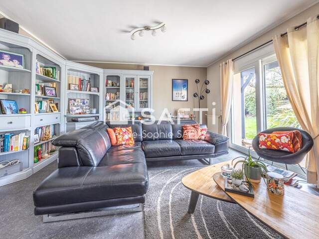 MAISON FAMILIALE  4CH, DÉPENDANCE ET PISCINE — photo du bien