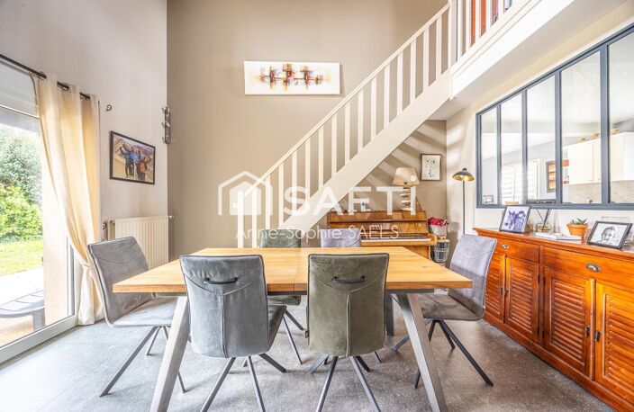 MAISON FAMILIALE  4CH, DÉPENDANCE ET PISCINE — photo 4