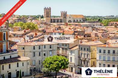 Commerce  700000 €