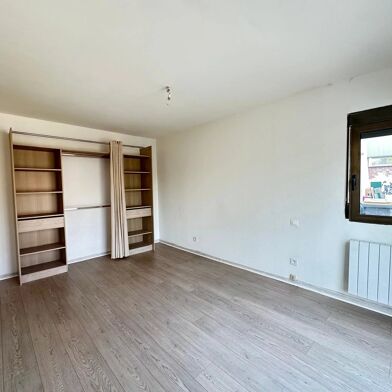 Appartement  750 €