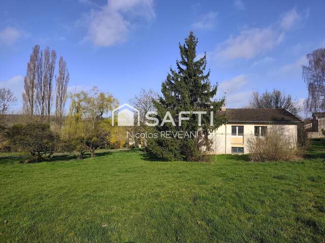 Maison de campagne avec verdure — photo du bien