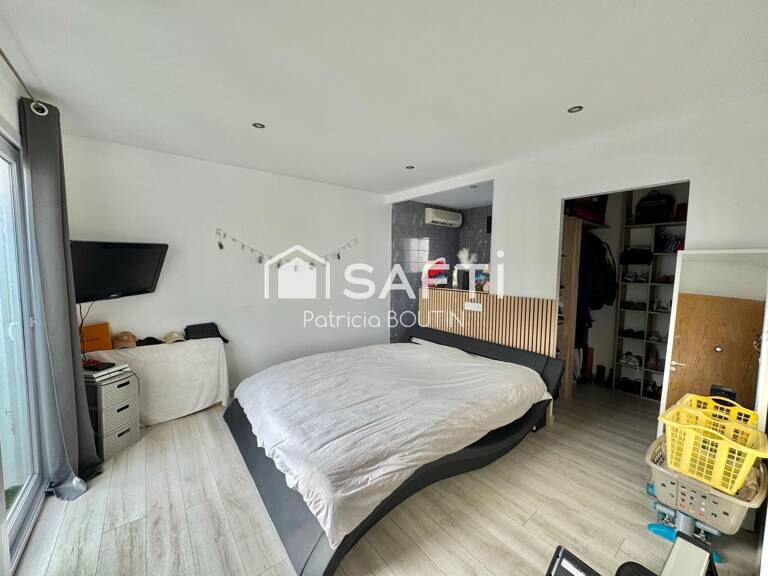 PAVILLON DE PLAIN PIED 4 CHAMBRES DONT UNE SUITE PARENTALE + DOUBLE GARAGE A SAINT MAXIRE ! — photo 1
