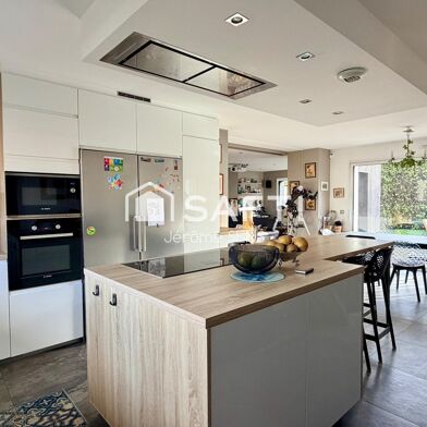 Maison 6 pièces 1090000 €