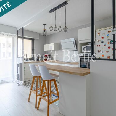 Appartement 3 pièces 275000 €