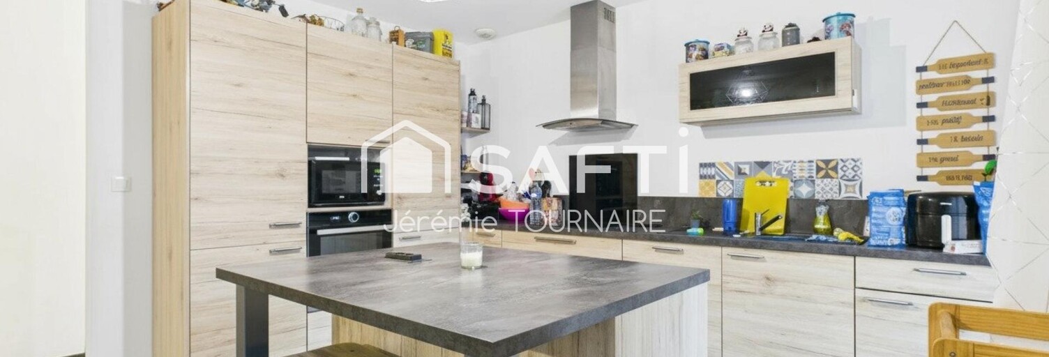 Maison 4 Pièces 99 m² à vendre à Longèves (17230)