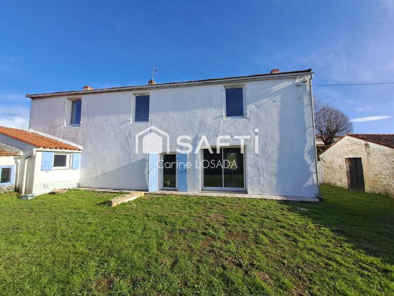 Maison en pierre rénovée — photo 1