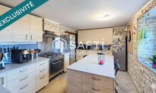 Maison 8 Pièces 159 m² à vendre à Chenereilles (42560)