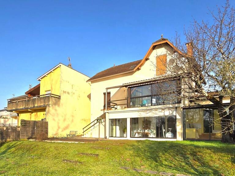 Grande maison familiale proche toutes commodités avec vue et accès privilégié au Lot — photo 1