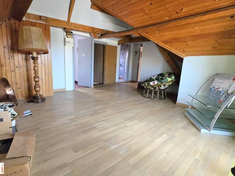 Grande maison familiale proche toutes commodités avec vue et accès privilégié au Lot — photo 1