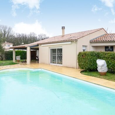 Maison 6 pièces 448232 €