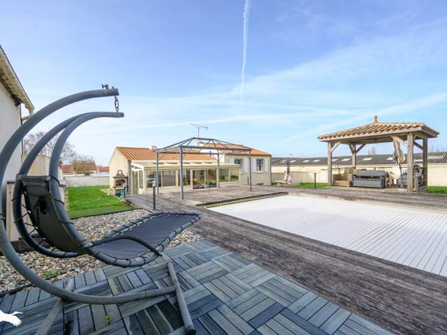 Pavillon de 5 pièces principales — photo du bien